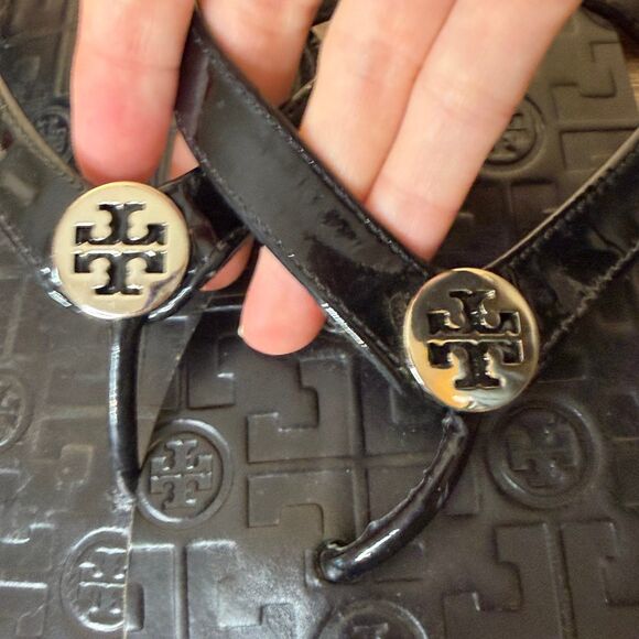 Tory Burch Black Leather Thora Sandals with silver Emblem, sz 11 women’s shoes - Picture 7 of 7